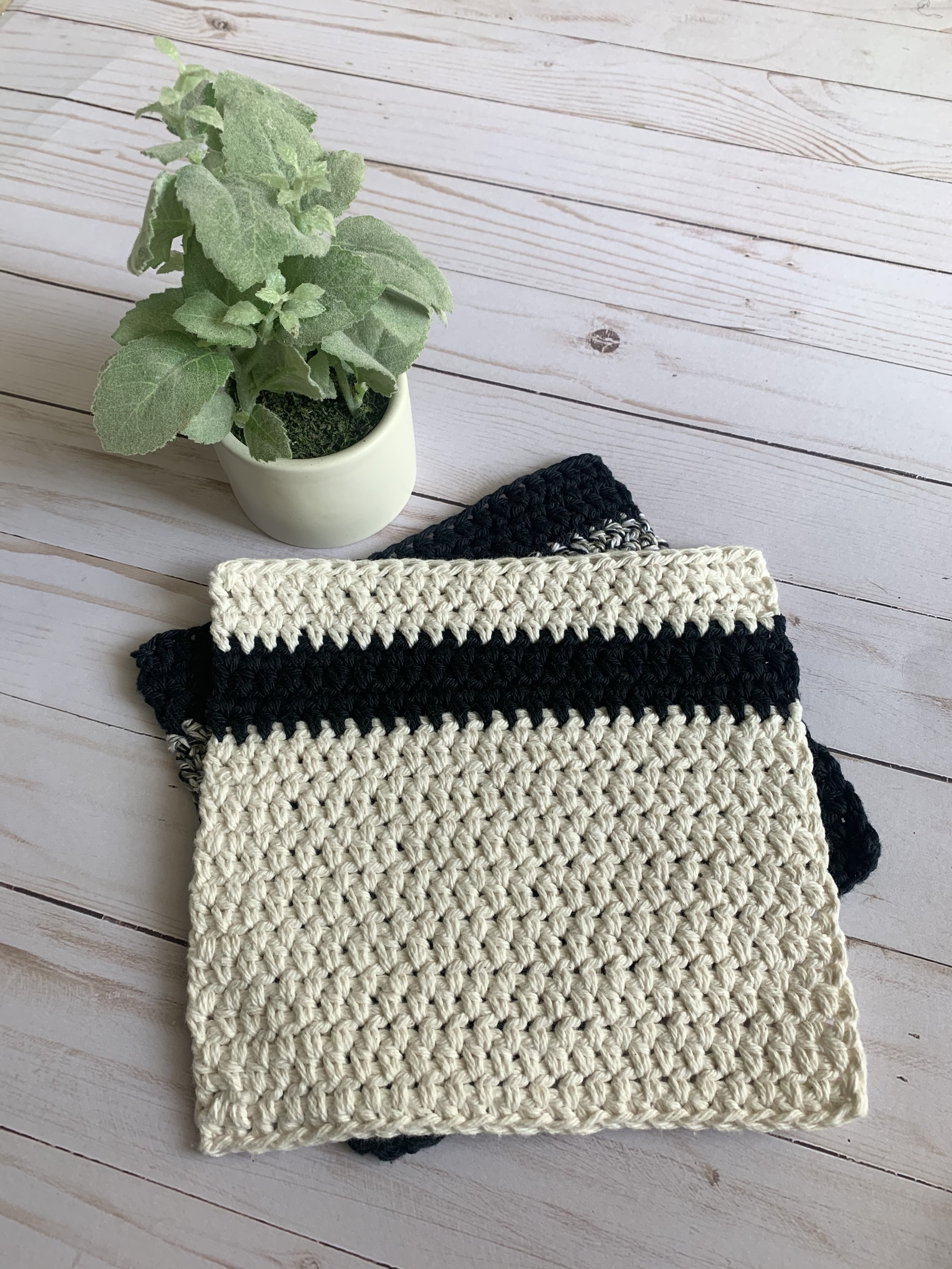 Crochet dishcloth